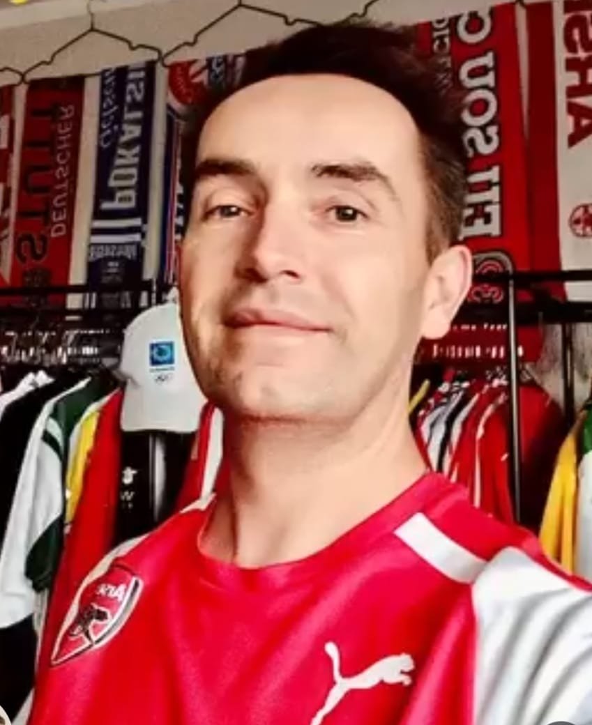 Dariusz, założyciel Legit Football Shirts