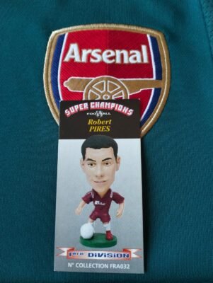 Figurka kolekcjonerska Corinthian 1997 - Robert Pirès z kartą kolekcjonerską 4