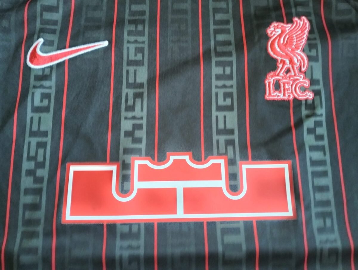 Koszulka damska Liverpool FC 2023/24 treningowa Nike x LeBron James 7