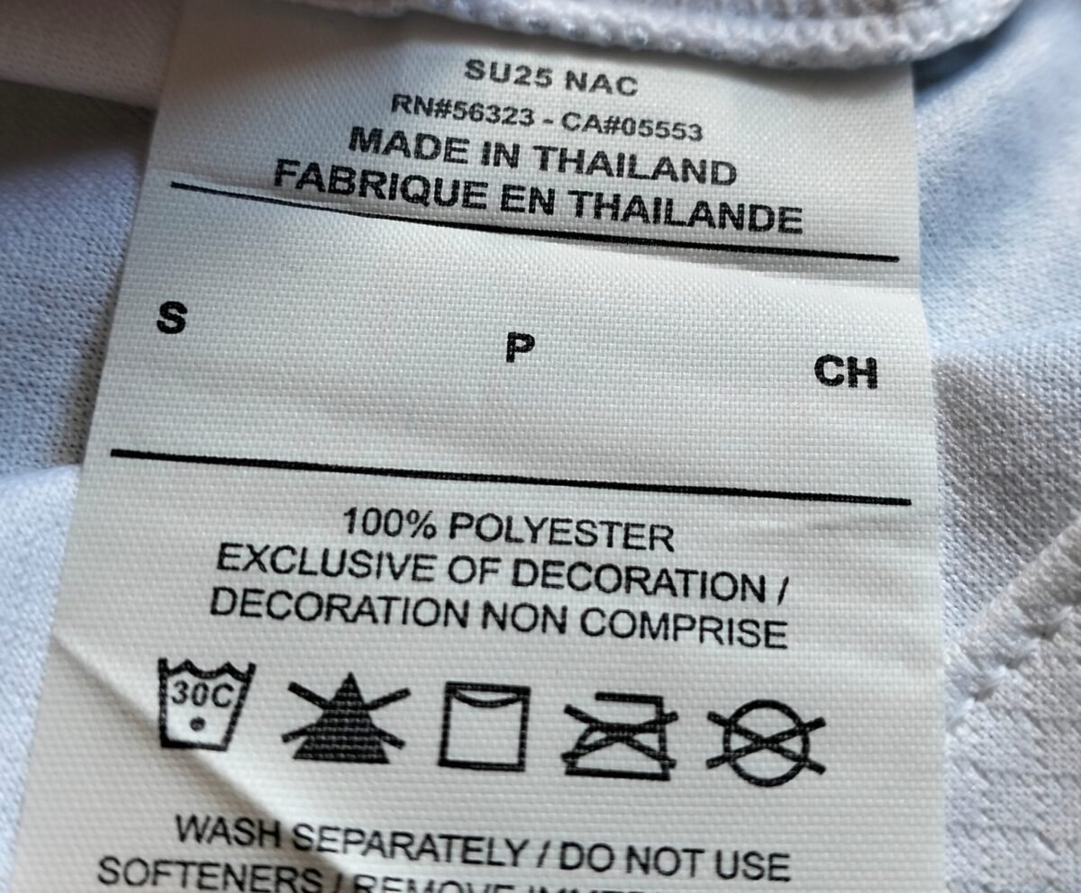 USA 2025 Nike women's home shirt - Naomi Girma, close-up of details and tags 1