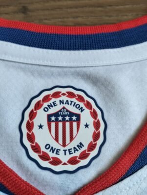 USA 2025 Nike women's home shirt - Naomi Girma, close-up of details and tags 8