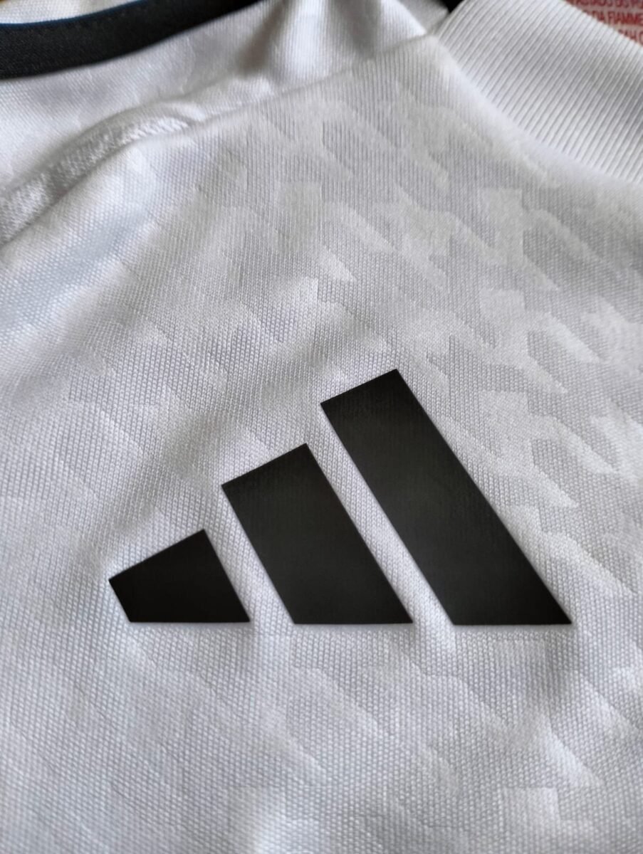 Koszulka dziecięca Real Madryt 2024/25 domowa Adidas (98 cm) 8