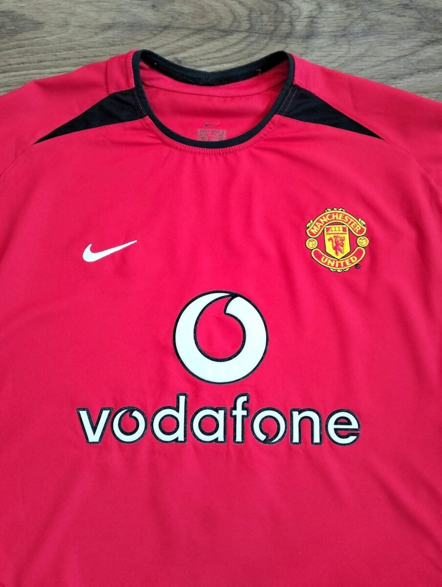 Koszulka Manchester United 2002-2004 domowa Nike - Nicky Butt, zbliżenie na detale i metki 1