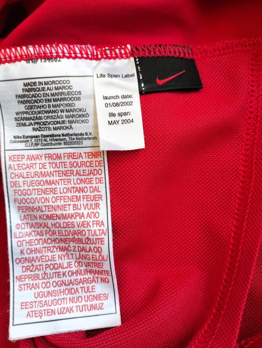 Koszulka Manchester United 2002-2004 domowa Nike - Nicky Butt, zbliżenie na detale i metki 2
