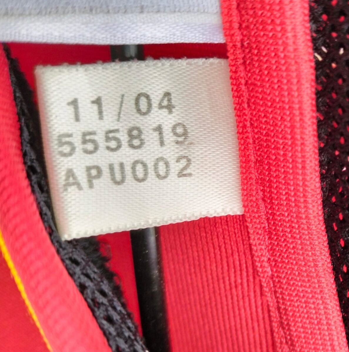 Koszulka młodzieżowa reprezentacji Niemiec 2004-2006 trzecia Adidas - Kevin Kuranyi, zbliżenie na detale i metki 1