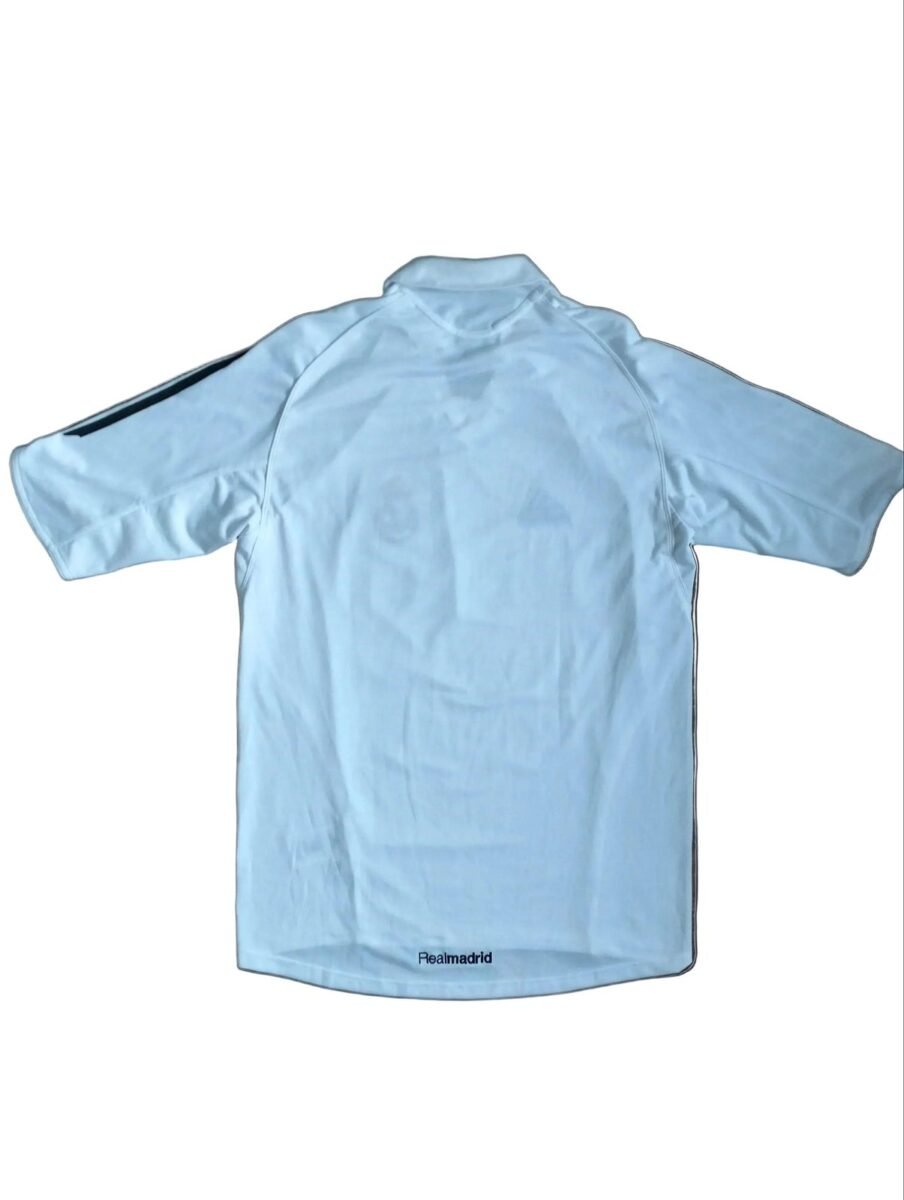 Real Madrid 2005/06 Adidas home shirt, product photo 2