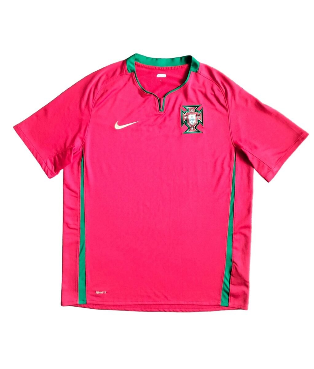 Koszulka reprezentacji Portugalii 2008-2010 domowa Nike, zdjęcie produktowe 1