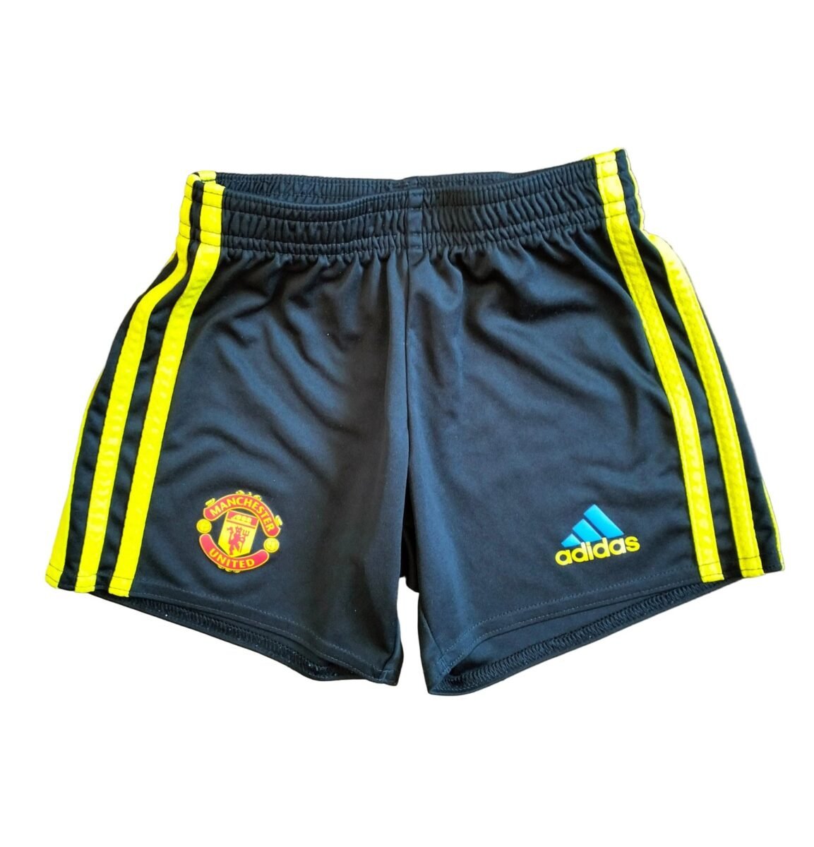 Spodenki dziecięce Manchester United Adidas (104 cm), zdjęcie produktowe 1