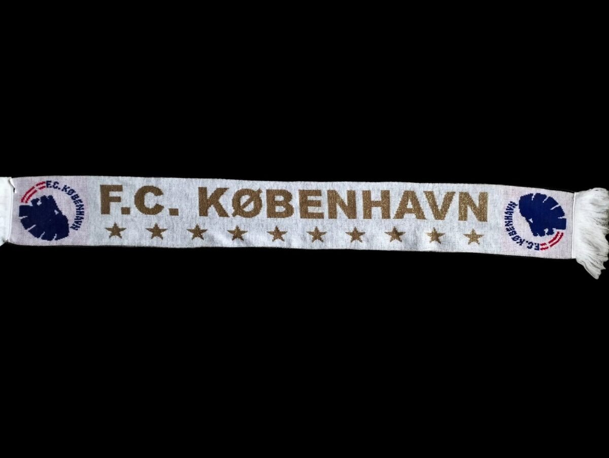 FC København scarf 2013, close-up of details and tags 1