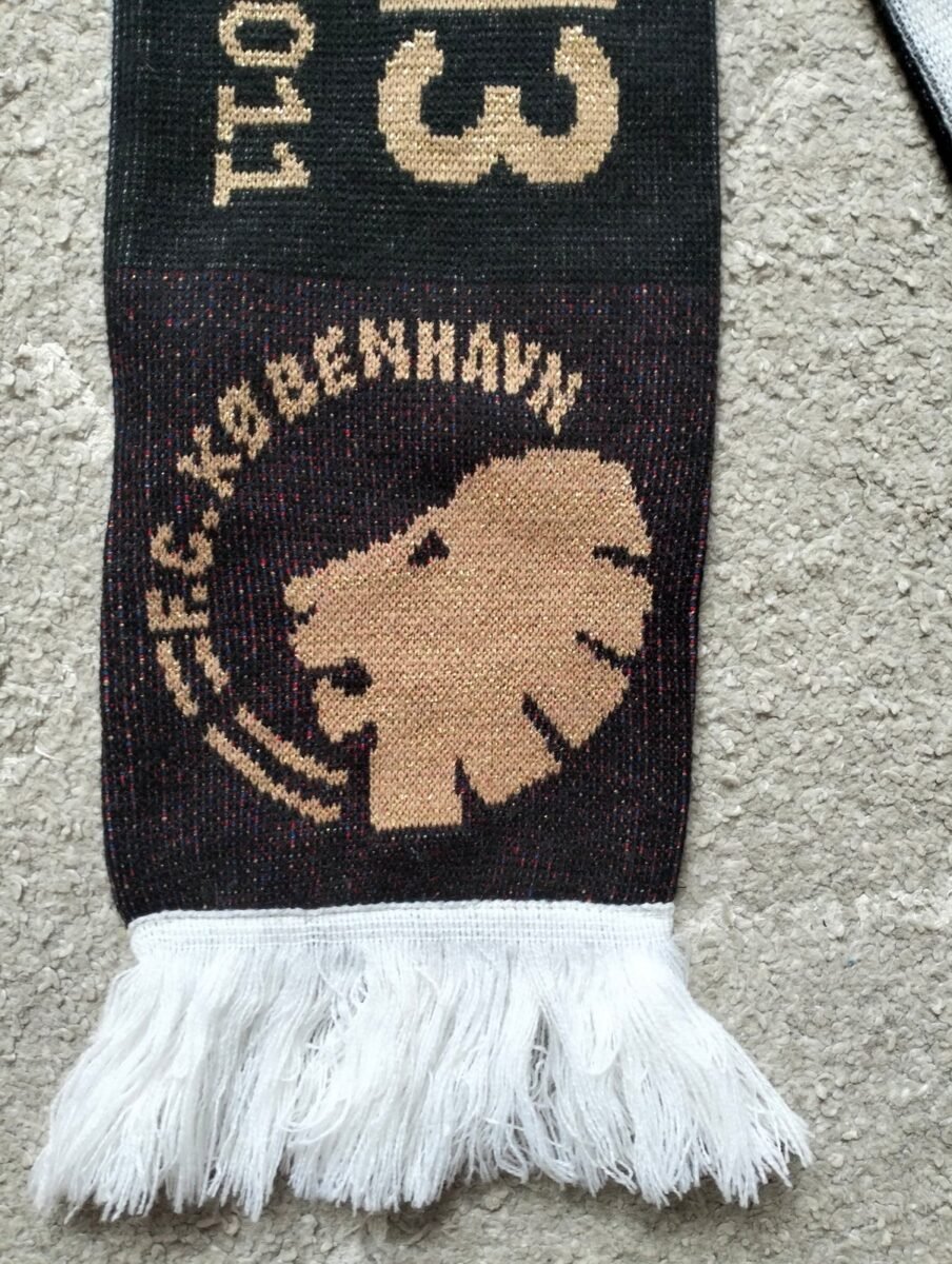FC København scarf 2013, close-up of details and tags 2