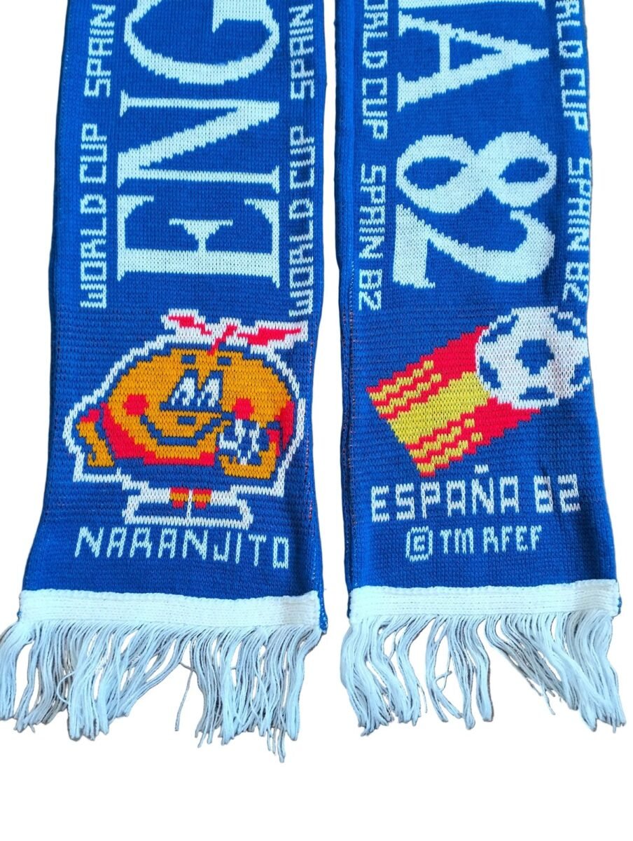 England scarf - 1982 World Cup, close-up of details and tags 1