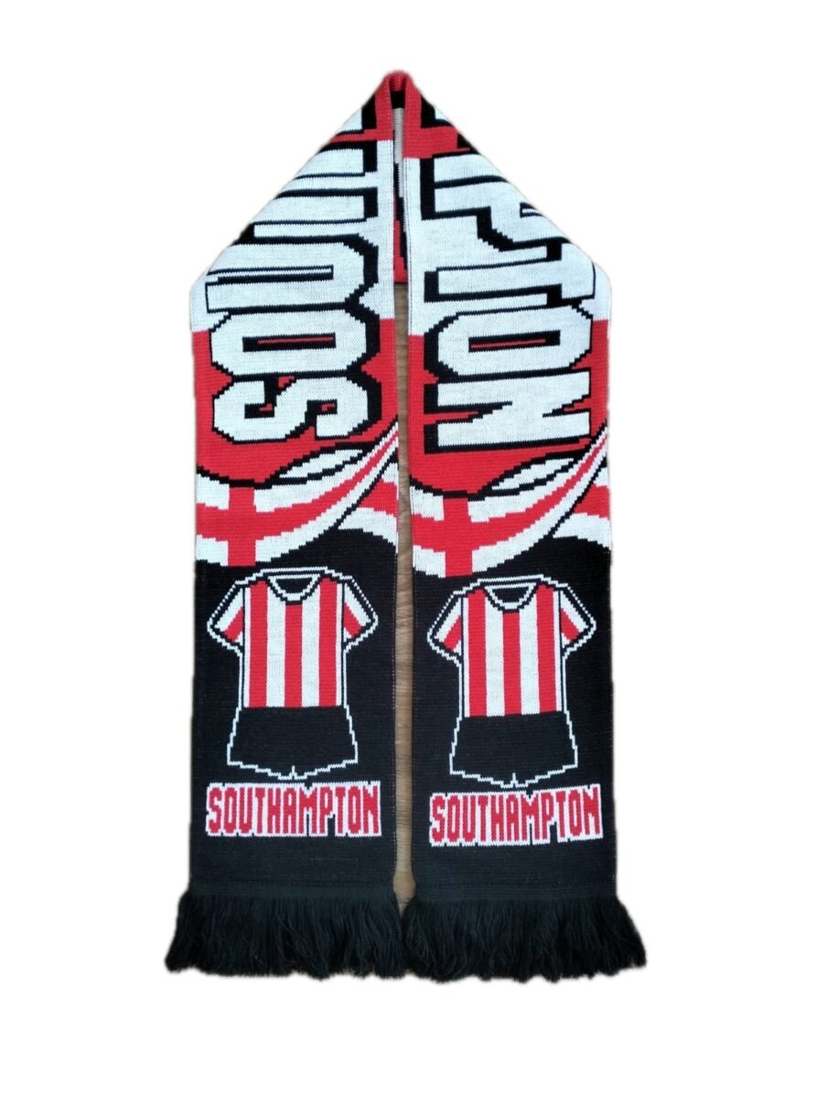 Szalik Southampton 3