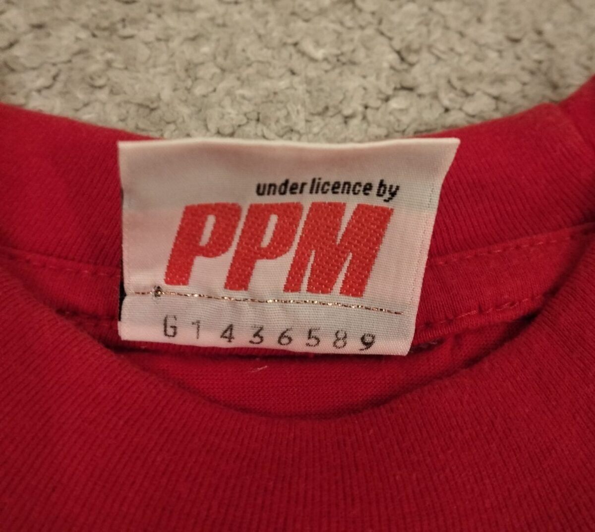 T-shirt Michael Schumacher Collection - mistrz świata F1 2000, zbliżenie na detale i metki 2